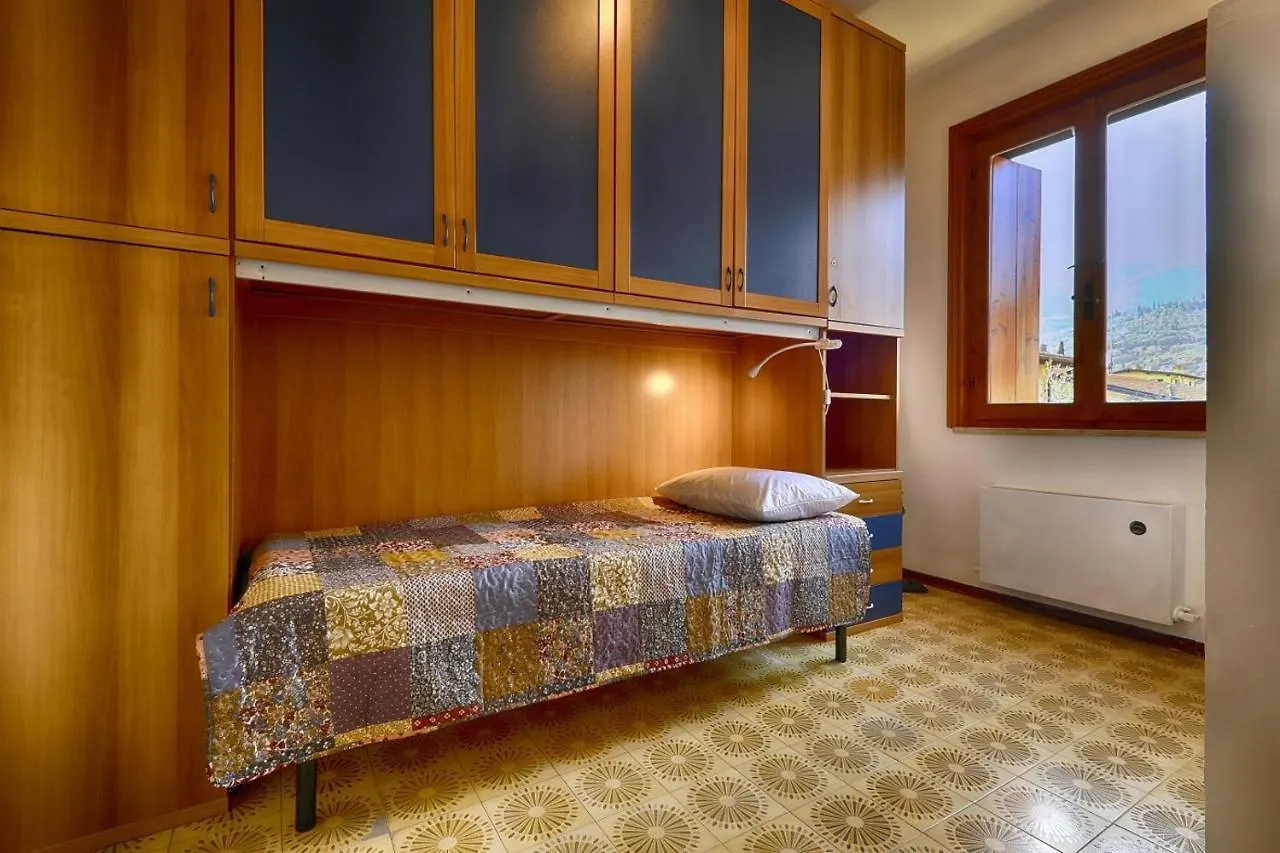 Apartment Appartamento Nonna Agnese - Theater Home Toscolano Maderno Italy